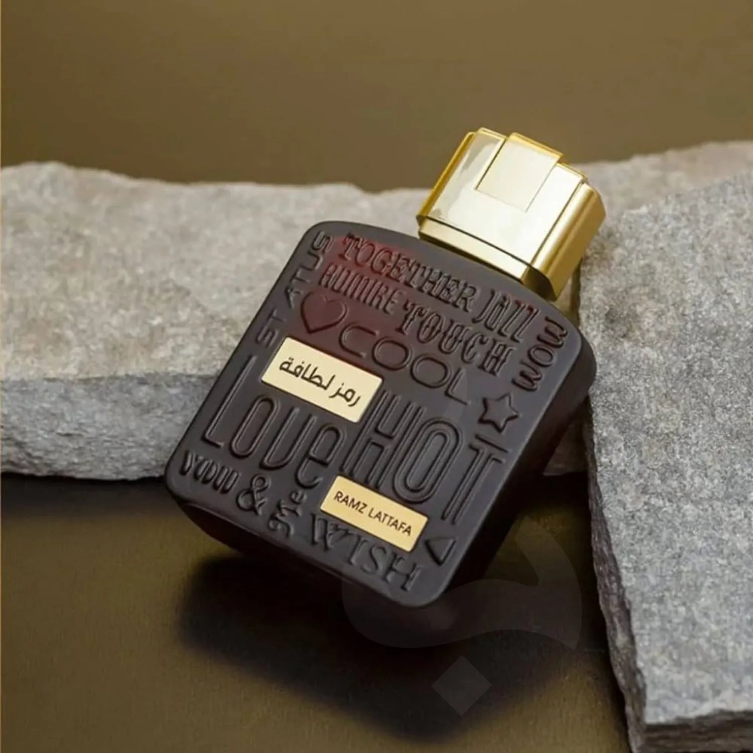 Ramz Gold Perfume Display